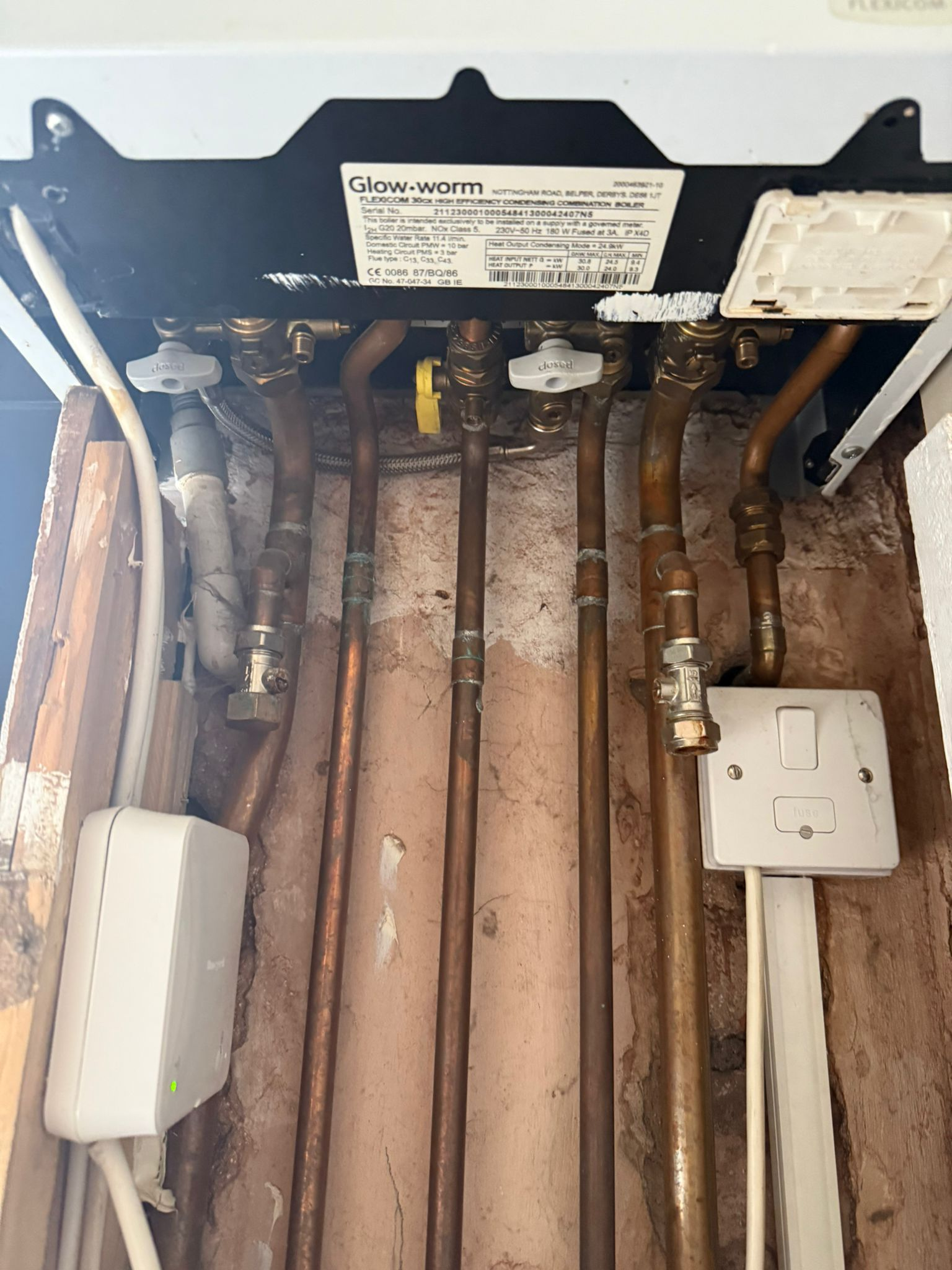 FixEmergency engineer attending an emergency in Stockport